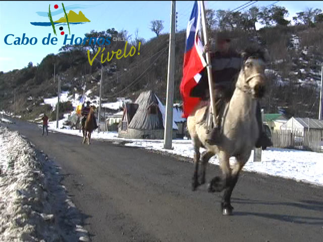 Bandera Chilena que recorrerá el territorio nacional inicio su travesía